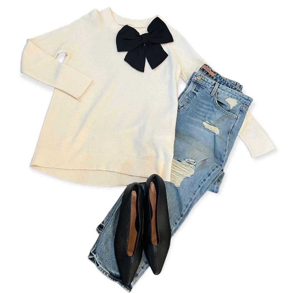 KATE SPADE Wool Bow Sweater Cream & Black Size Small - Picture 2 of 13